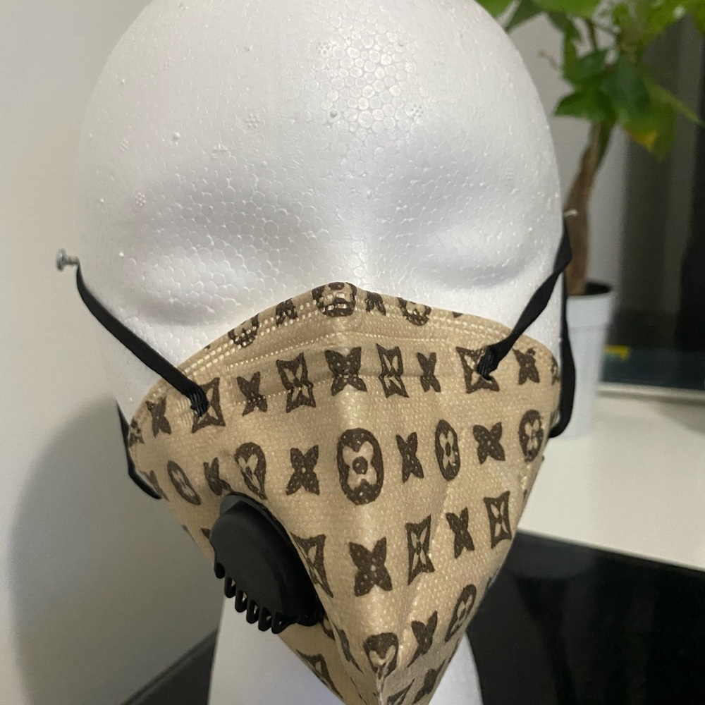 Facemask - Picture 3 of 4
